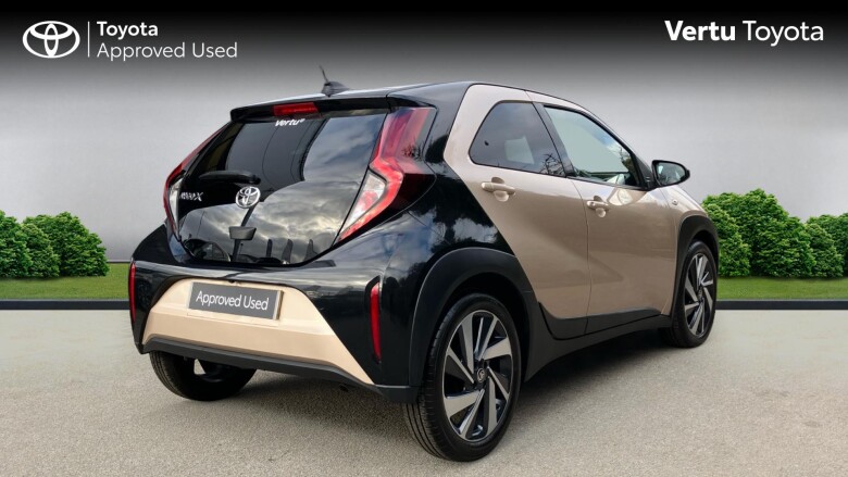 Toyota Aygo X 1.0 VVT-i Edge 5dr Petrol Hatchback